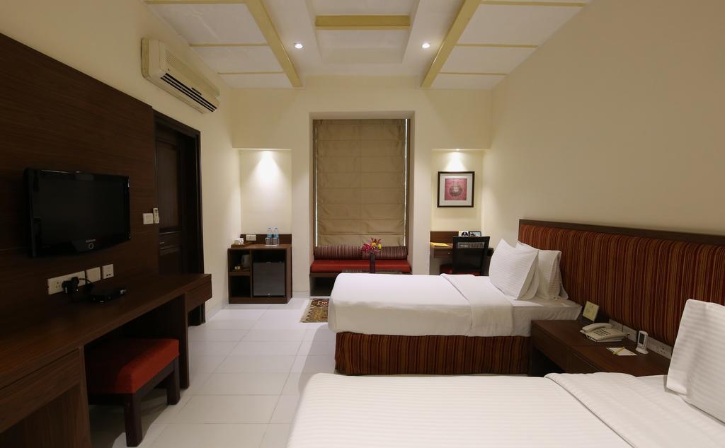 Lemon Tree Hotel, Tarudhan Valley, Manesar Gurgaon Luaran gambar