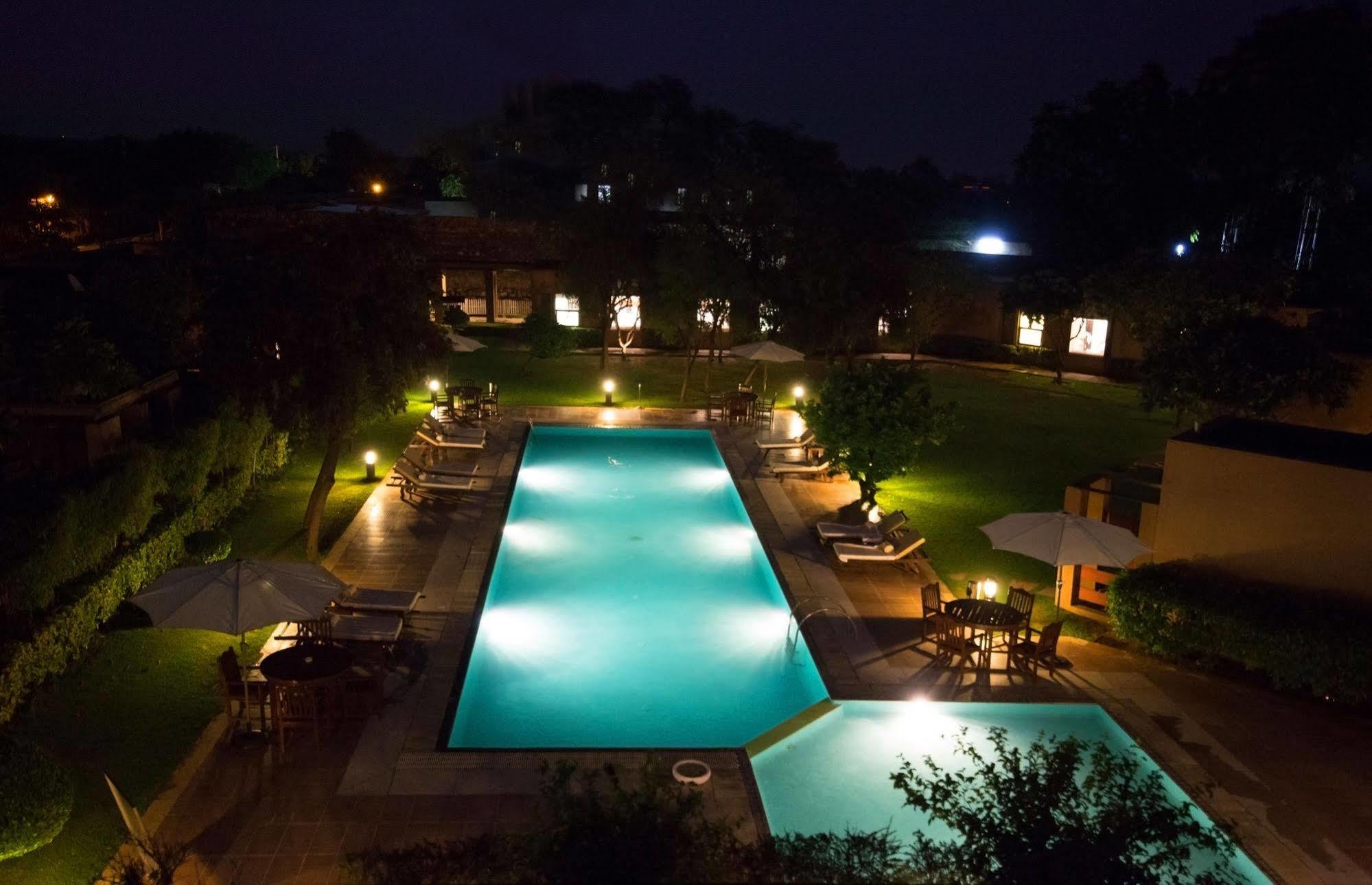 Lemon Tree Hotel, Tarudhan Valley, Manesar Gurgaon Luaran gambar